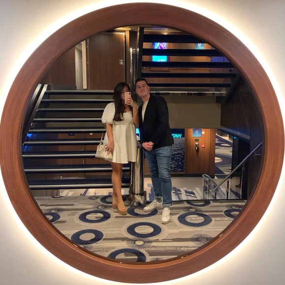 Meet your Posher, Stephanie - Picture 4 of 4